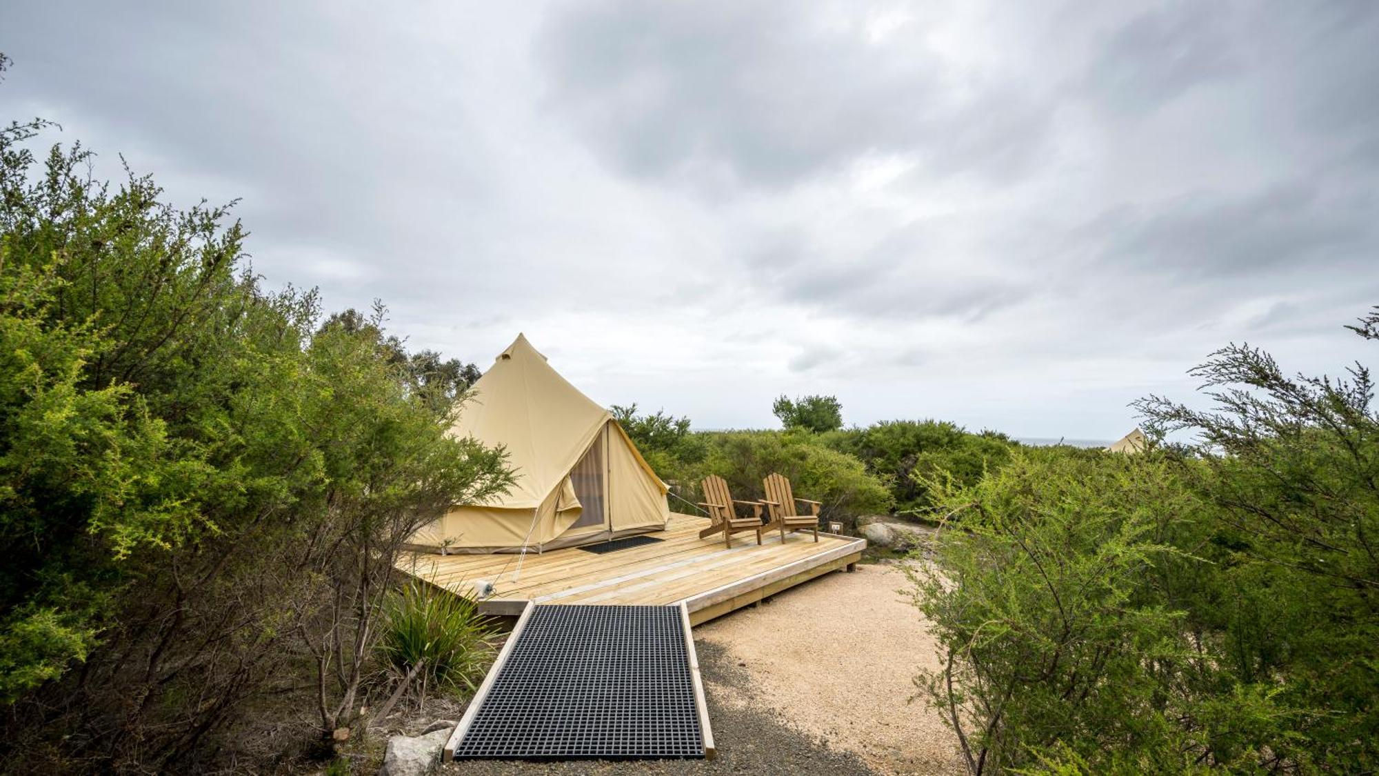 Little Beach Resort Four Mile Creek Esterno foto
