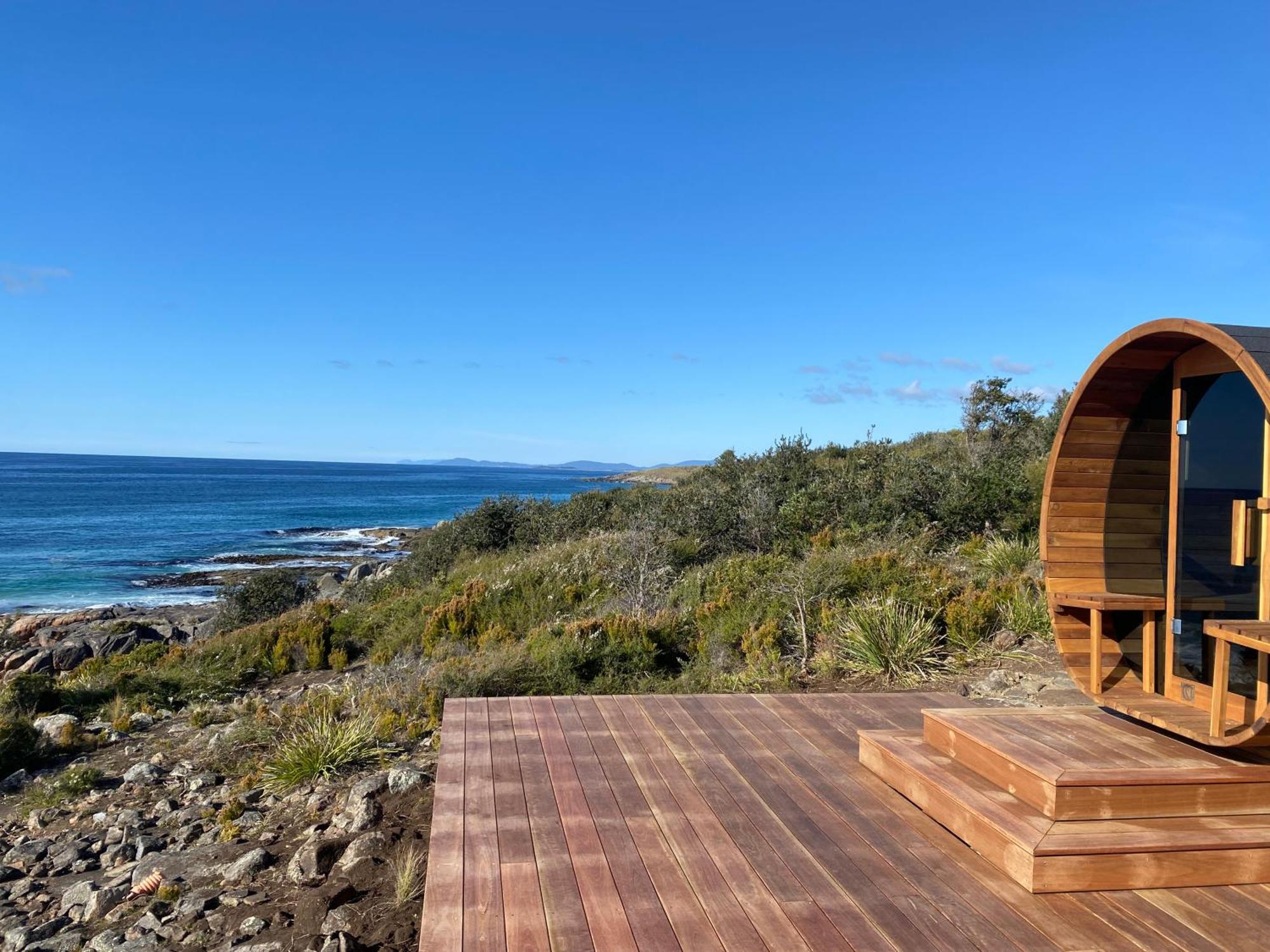 Little Beach Resort Four Mile Creek Esterno foto